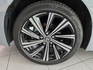 Toyota Corolla 2.0 180H STYLE E-CVT TOURING SPORT