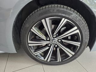 Toyota Corolla 2.0 180H STYLE E-CVT TOURING SPORT