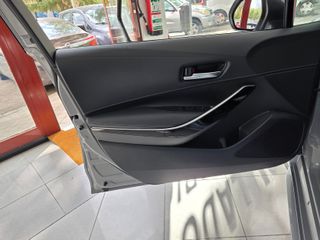 Toyota Corolla 2.0 180H STYLE E-CVT TOURING SPORT