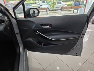Toyota Corolla 2.0 180H STYLE E-CVT TOURING SPORT