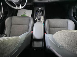 Toyota Corolla 2.0 180H STYLE E-CVT TOURING SPORT