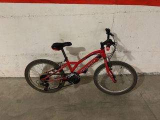 Bicicleta Monty 20 Roja
único propietario
