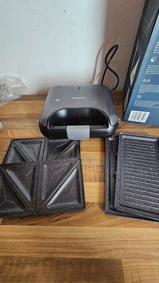 Pack Cafetera Cecotec 790 + Exprimidor+sandwichera