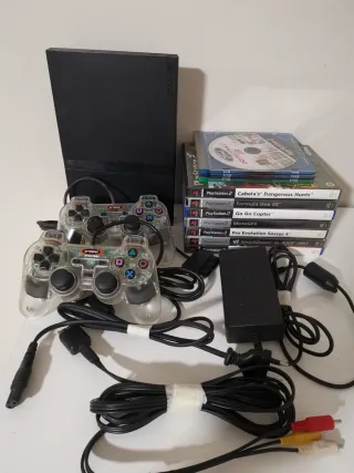Playstation 2 con 2 Mandos y 10 Juegos