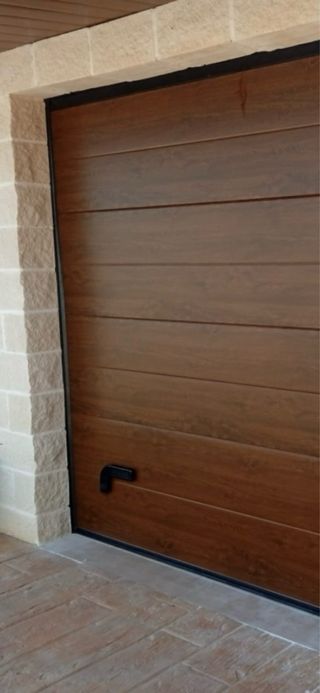 Puerta de garaje automática