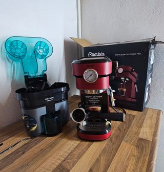 Cafetera Cecotec Cumbia + Exprimidor