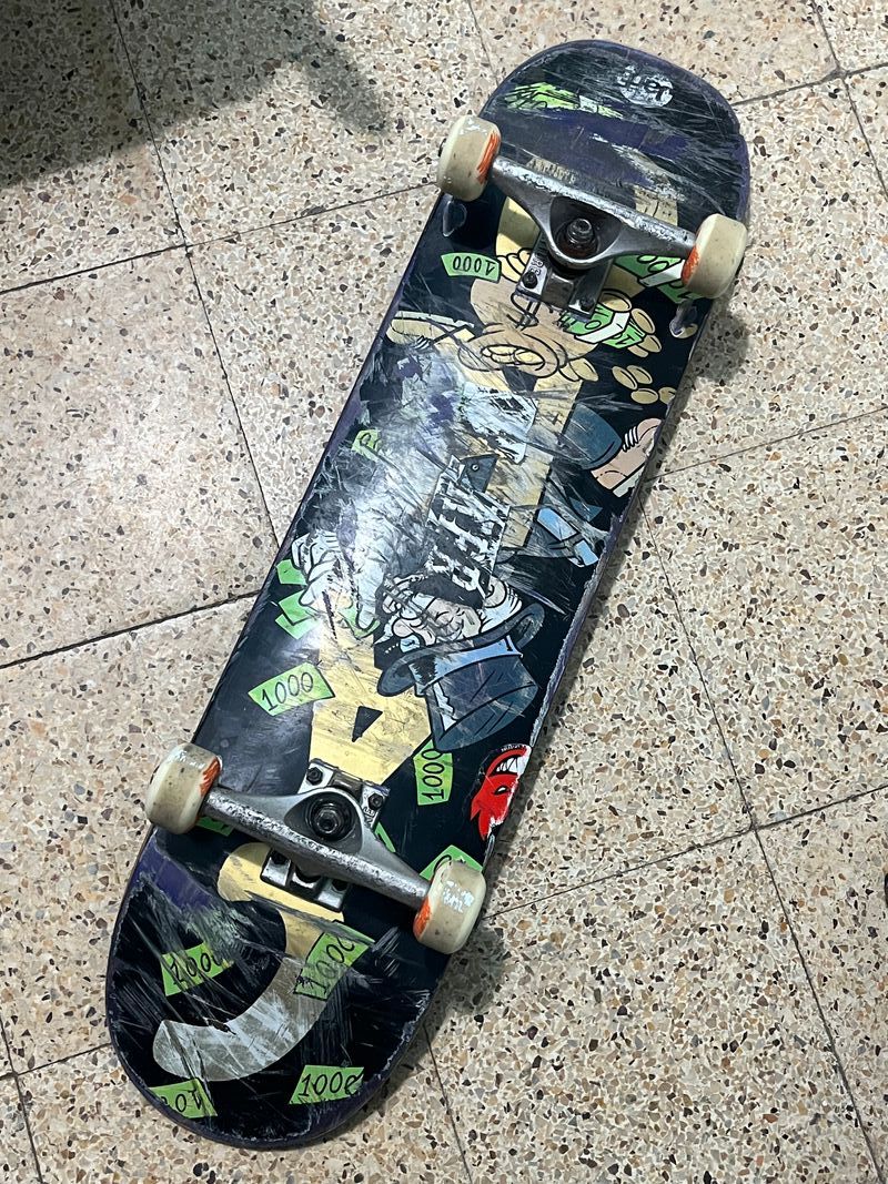 Skate Completo de segunda mano por 122,99 EUR en Barcelona en WALLAPOP