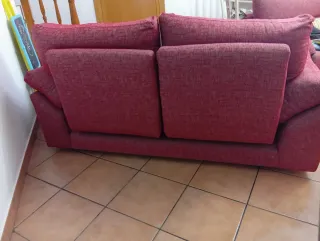 Sofá 2 plazas tela rojo