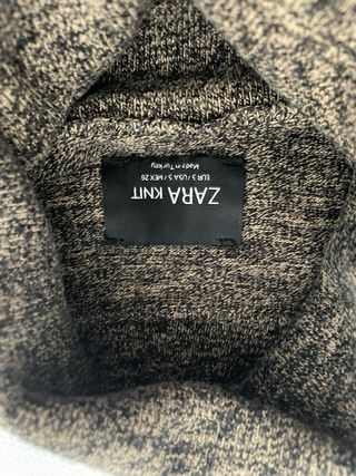 Jersey oversize Zara cuello alto marrón