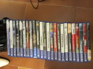 24 Juegos PS4 (PlayStation 4)