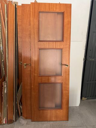 Puertas de interior de madera con cristal