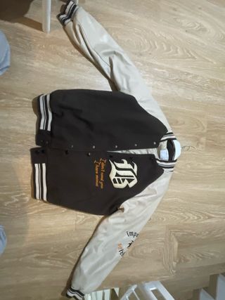 Chaqueta/ Cazadora Bershka Marrón y Beige