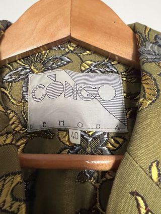 Torera bordada estilo brocado