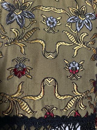 Torera bordada estilo brocado