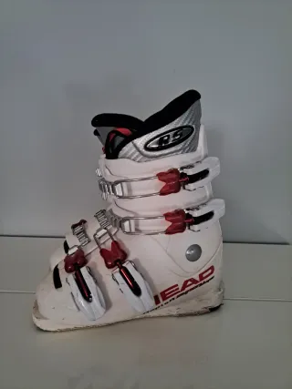 Esquís L100 + bastones
Botas HEAD Talla 20-20.5