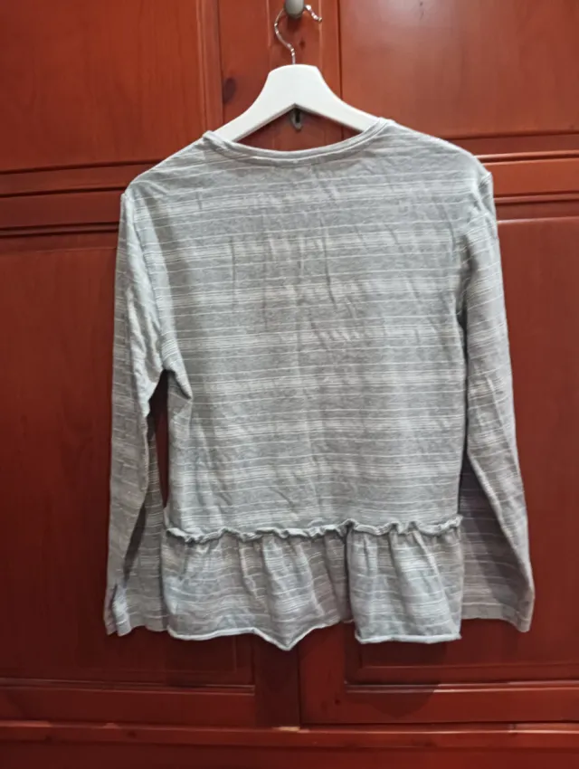 Camiseta V&S gris con volante