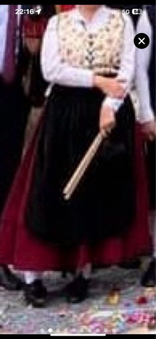 Traje Regional Asturiano Mujer