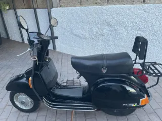 Vespa Negra