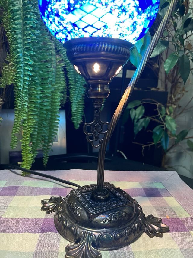 Lámpara de cristal azul