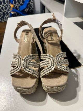 Sandalias cuña Blogger beige
