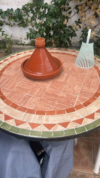 Mesa rústica piedra pie forja