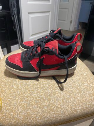 Tenis Nike Rojos y Negros