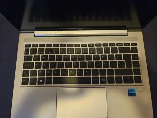 HP ProBook  440 G8  Plata