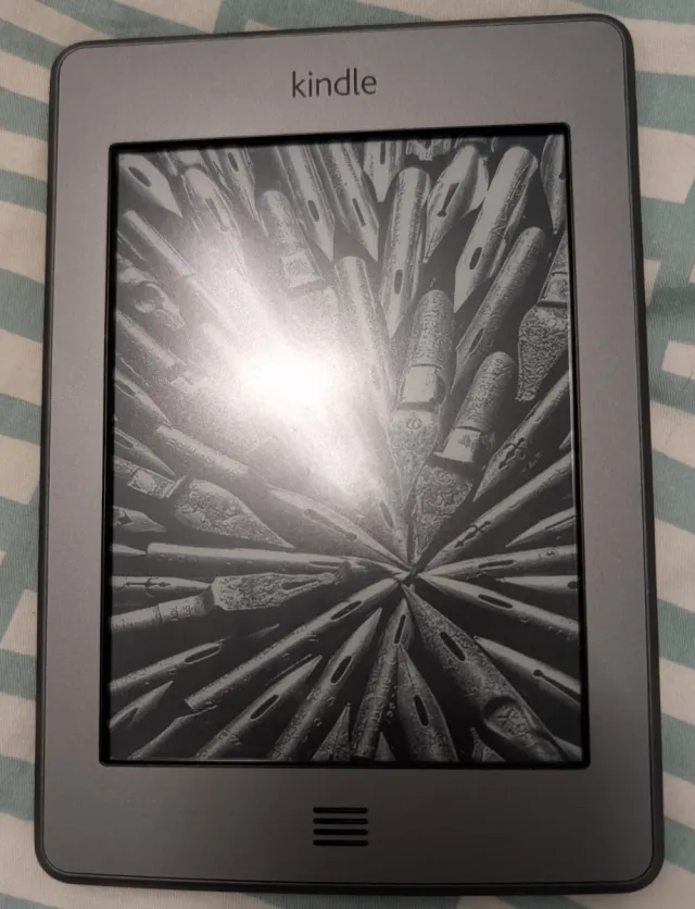 Kindle Touch gris con funda