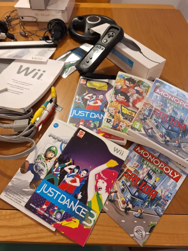 Consola Wii con accesorios y juegos