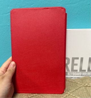 Funda tablet con teclado rojo