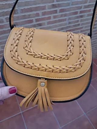Bolso juvenil marrón y amarillo