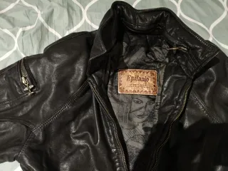 Chaqueta de cuero negra talla 44