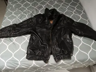 Chaqueta de cuero negra talla 44