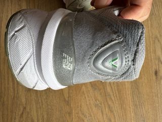 New Balance 990 VEGAN Gris