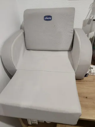 Sofá infantil Chicco cinza