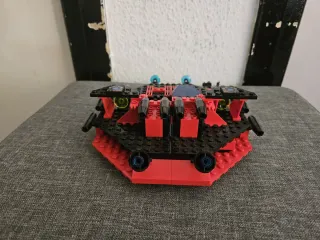 Lego Space Spyrius 6939 Saucer Centurion.