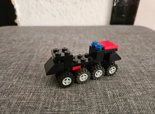 Lego Space Spyrius 6939 Saucer Centurion.