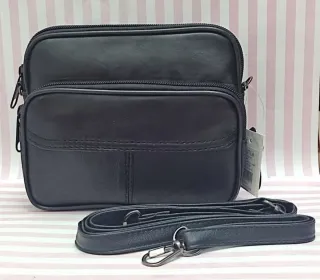 REBAJA! BOLSO RIÑONERA DE PIEL NEGRA. BANDOLERA 