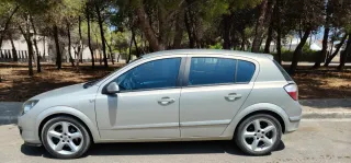 Opel Astra 2006