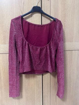Top espalda descubierta brillante manga larga rojo