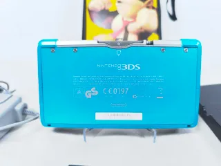 Nintendo 3DS Azul con accesorios