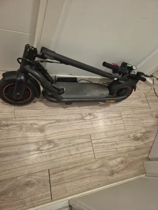 Patinete eléctrico plegable
