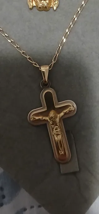 Colgante de oro 18k