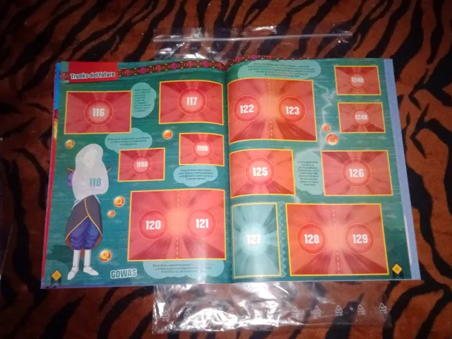 DRAGON BALL SUPER ULTIMATE WARRIORS 
PANINI