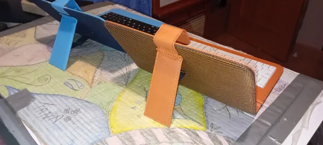 Funda con teclado para tablet