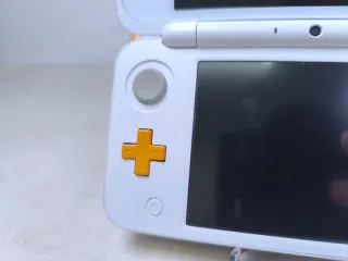 New Nintendo 2DS XL Naranja y Blanco En Caja