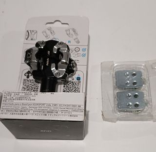 Pedales automáticos Btwin MTB AUTO 520 + calas