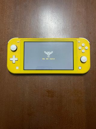 Nintendo Switch Lite Gialla