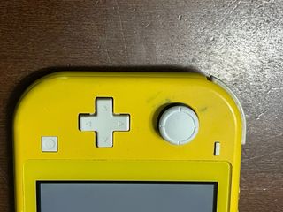 Nintendo Switch Lite Gialla