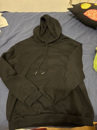 Sudadera con capucha negra talla única